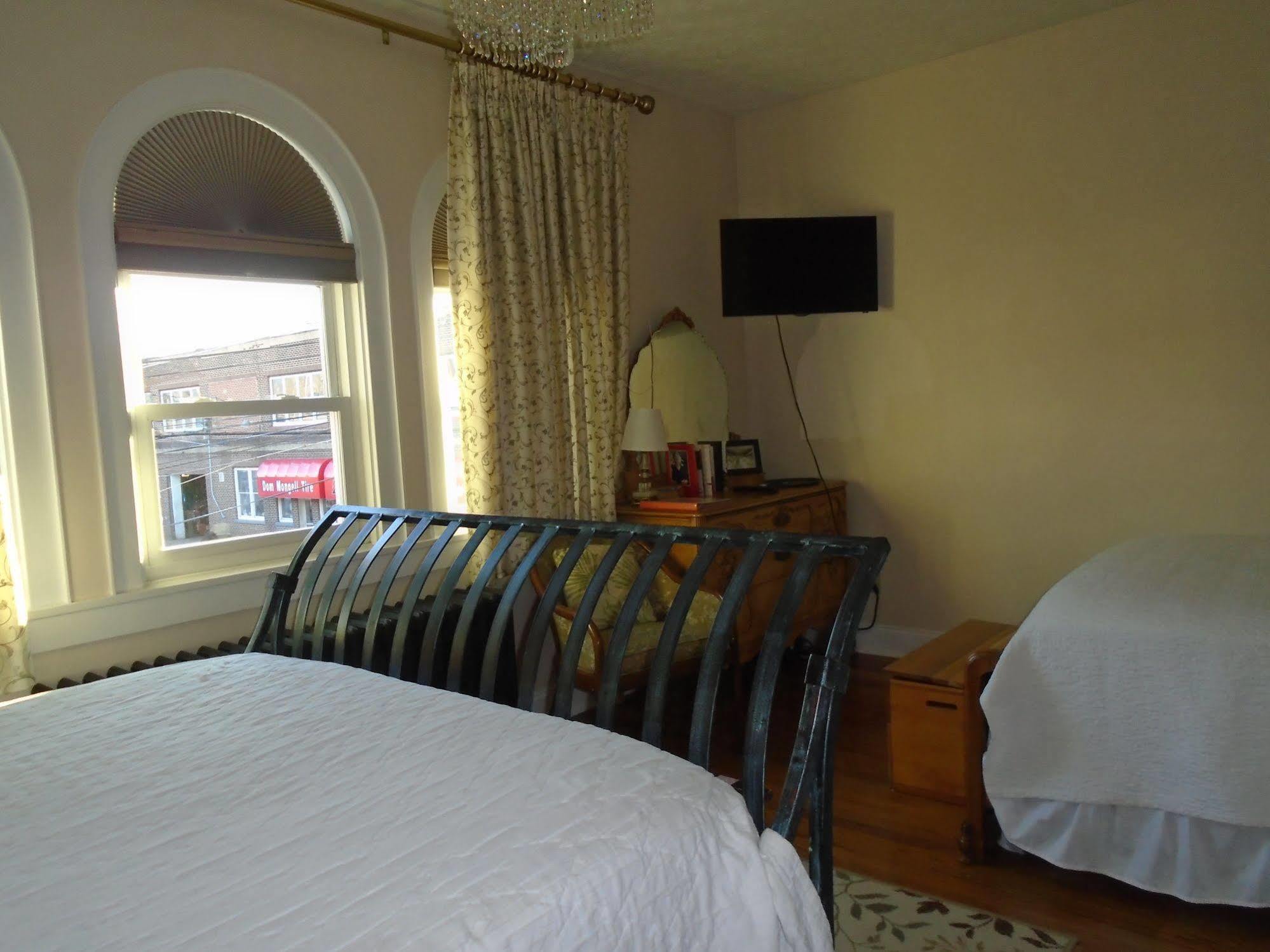 Connellsville Bed And Breakfast Exterior photo